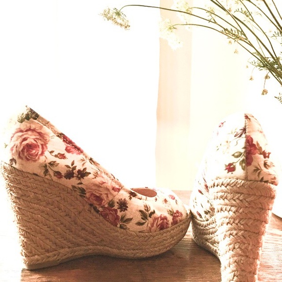 Floral print wedge shoes - Picture 8 of 8